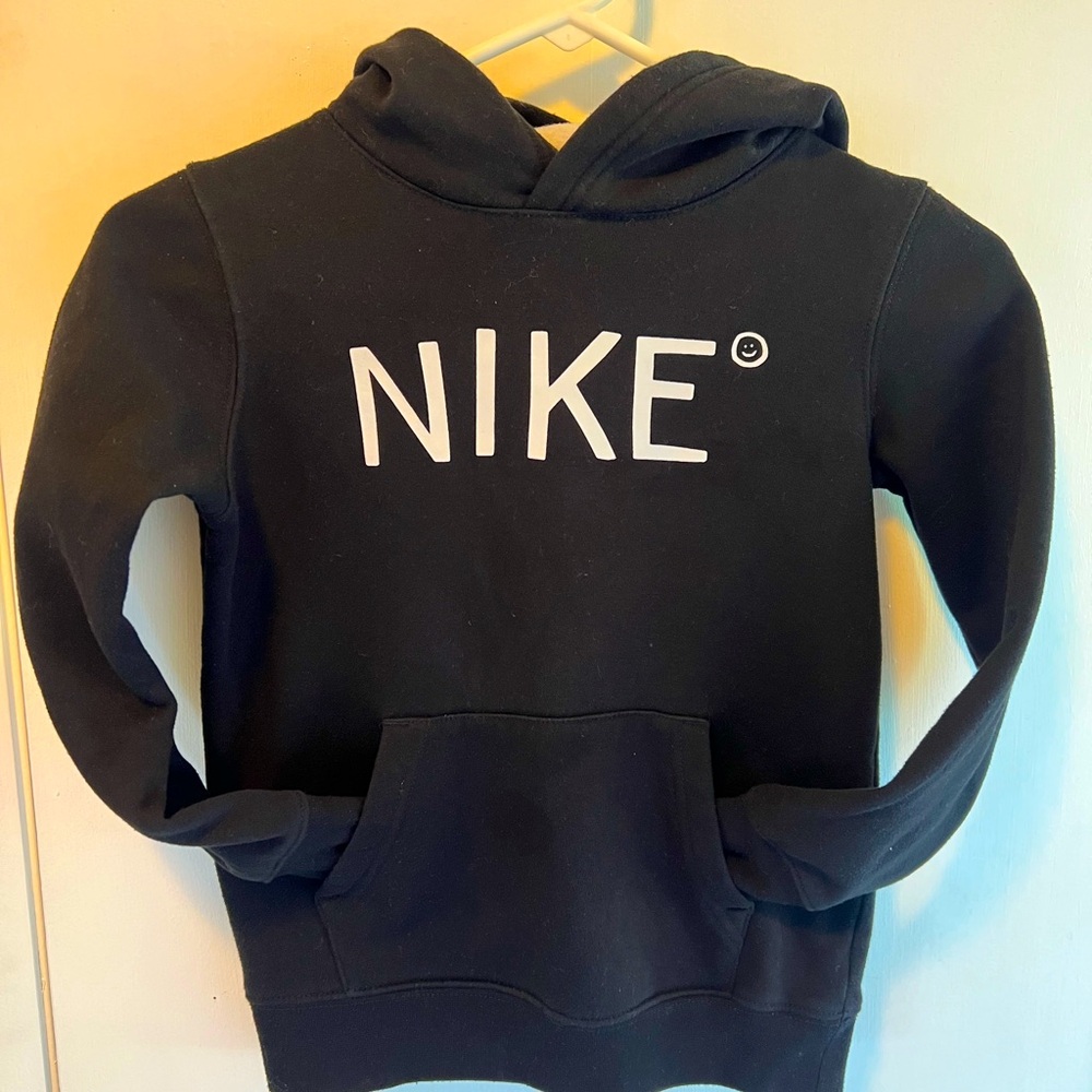 Nike Hoodie Black Kids Sz 7